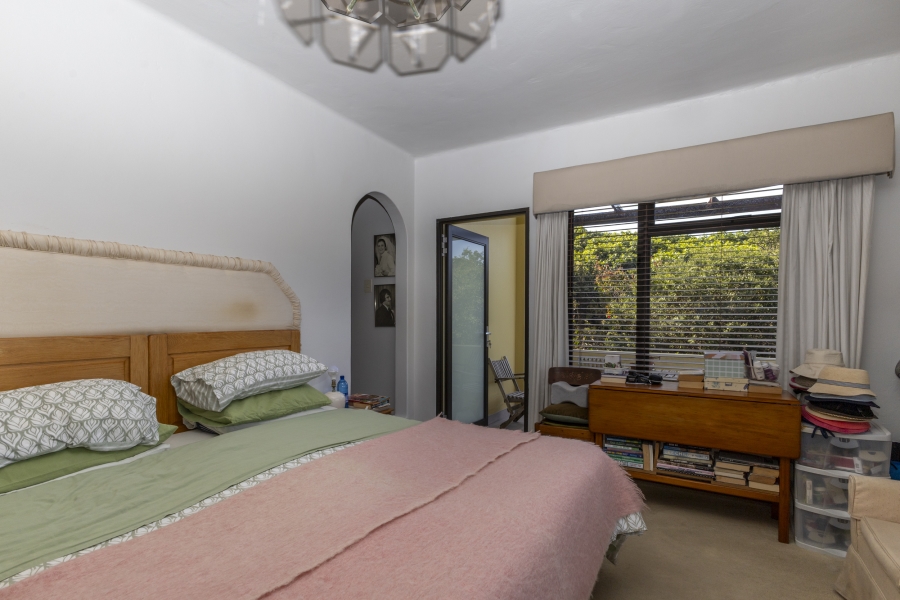 7 Bedroom Property for Sale in West Beach Eastern Cape